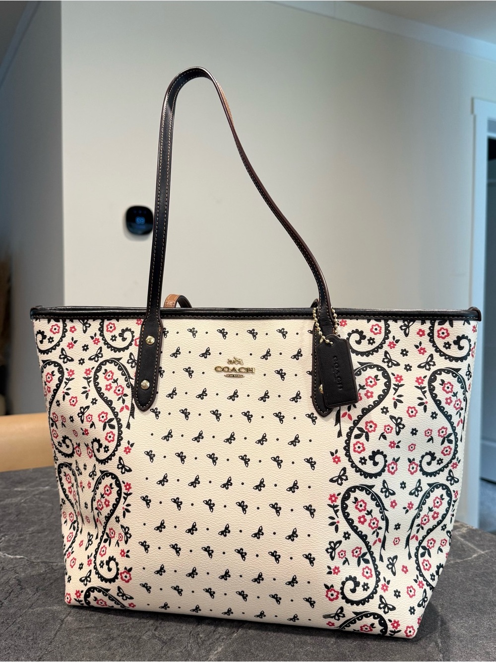 Coach City tote zip bag F59329 bandana butterfly white purse - Picture 2 of 13